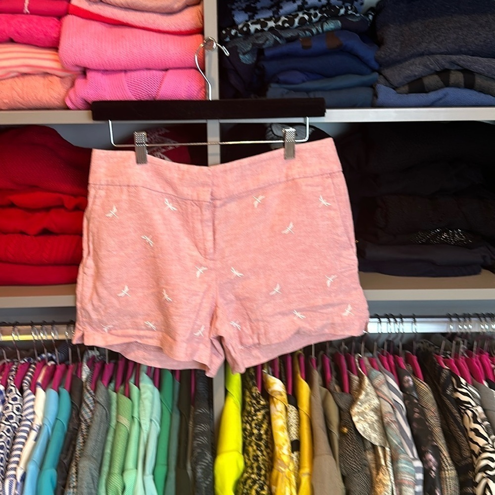 Loft pink with white dragonflies 4 1/2” shorts size 0